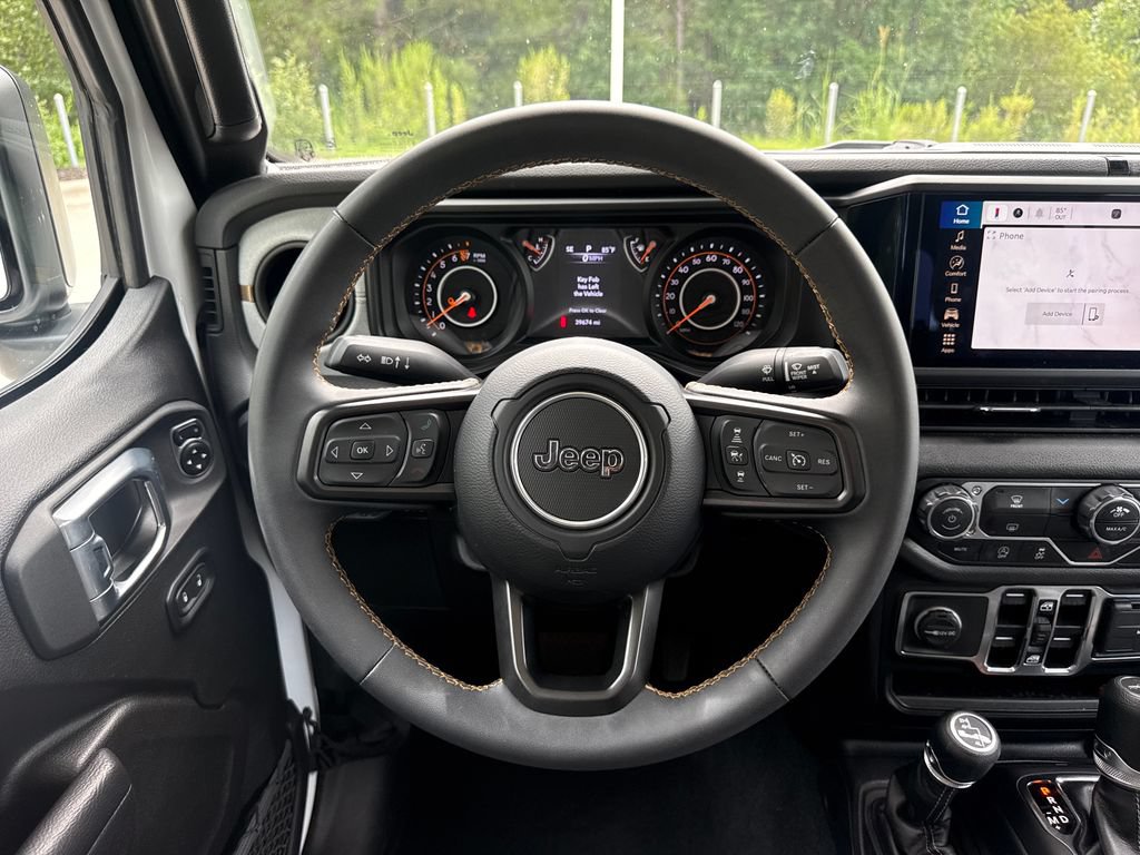 Used 2024 Jeep Gladiator Sport AWD/4WD image 19