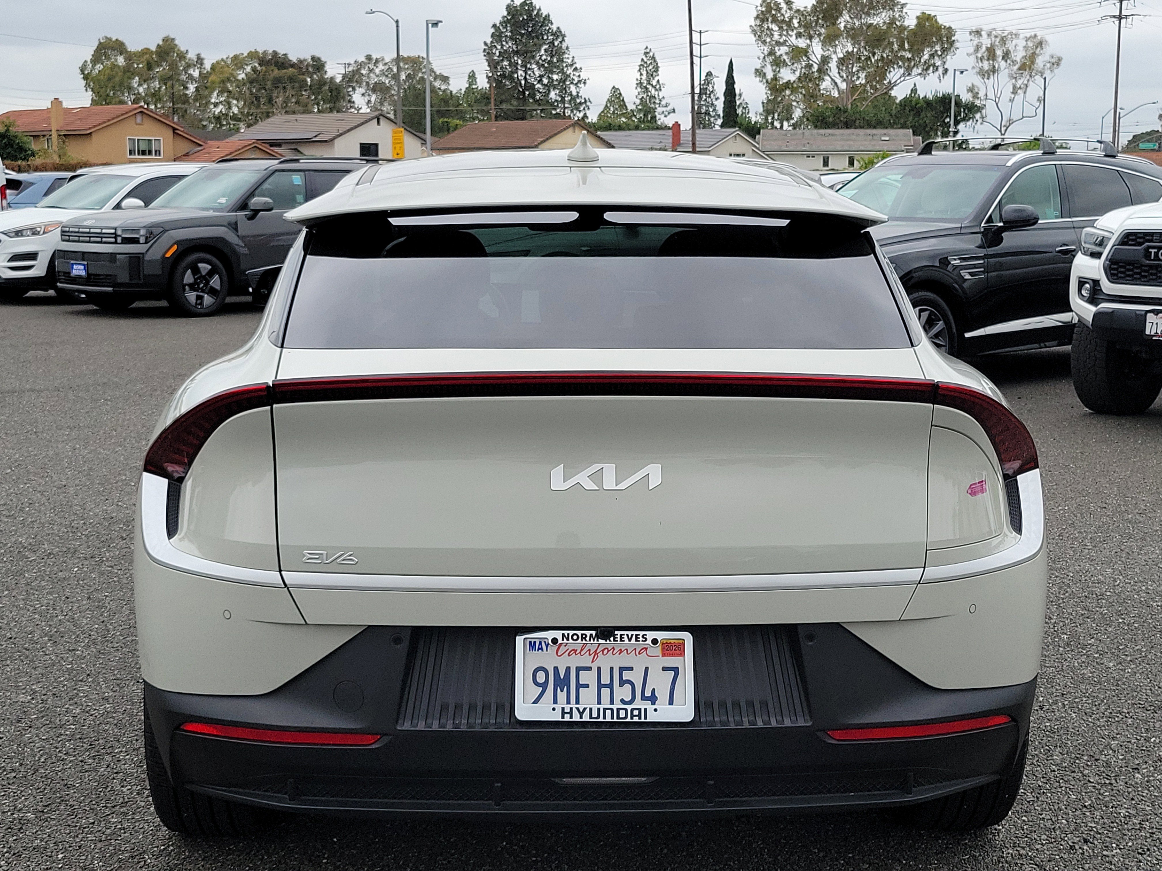 Used 2024 Kia EV6 Light RWD image 4