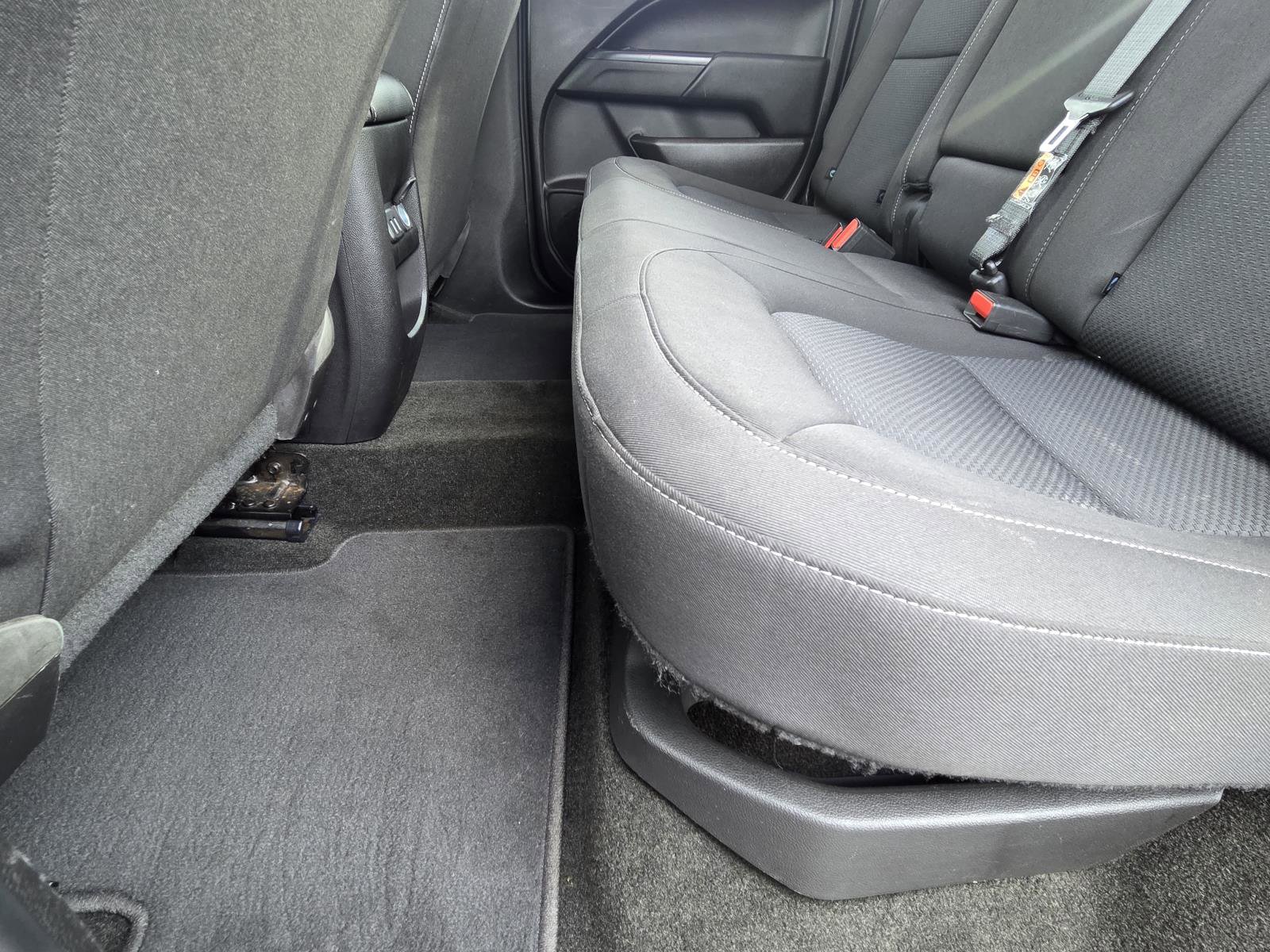 Used 2017 Chevrolet Colorado LT w/ LT Convenience Package image 24