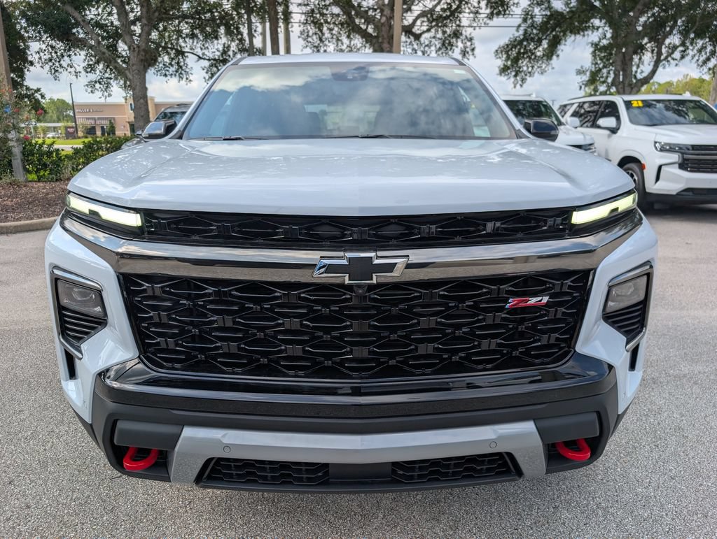 New 2026 Chevrolet Traverse Z71 w/ Enhanced Driving Package AWD/4WD image 2