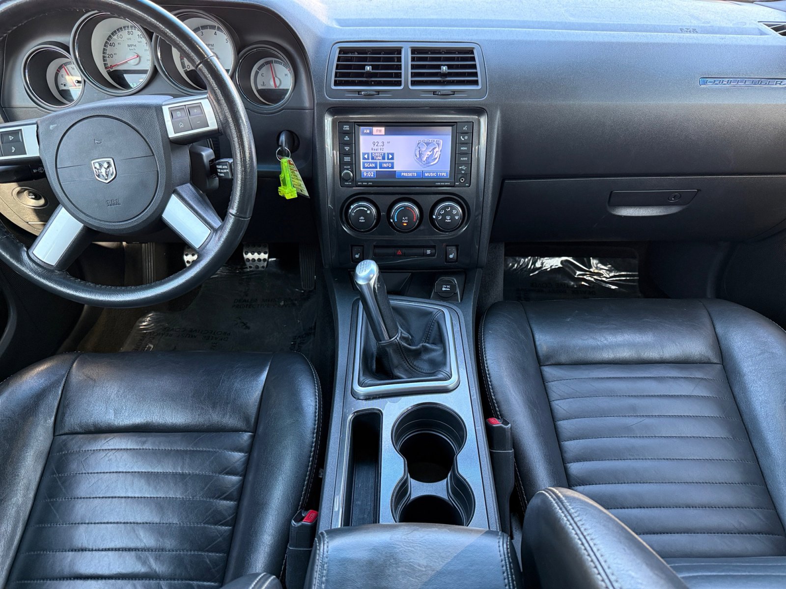 Used 2010 Dodge Challenger R/T image 10