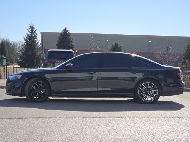Used 2021 Audi A8 L 3.0T w/ Executive Plus Package image 22