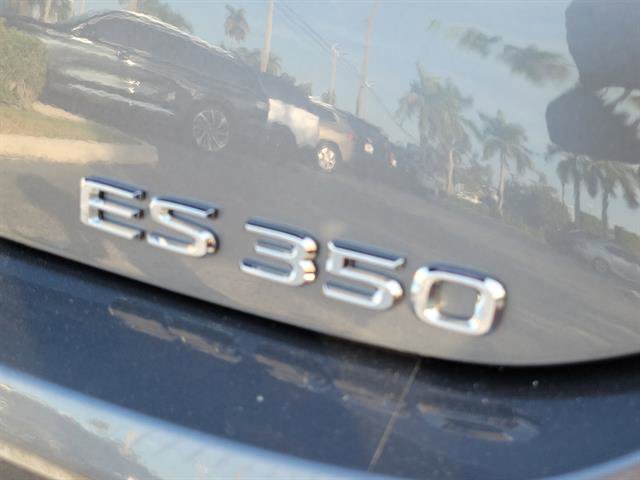 Used 2019 Lexus ES 350 w/ Luxury Package image 26