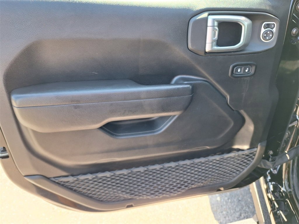 Used 2022 Jeep Wrangler Unlimited Rubicon image 31