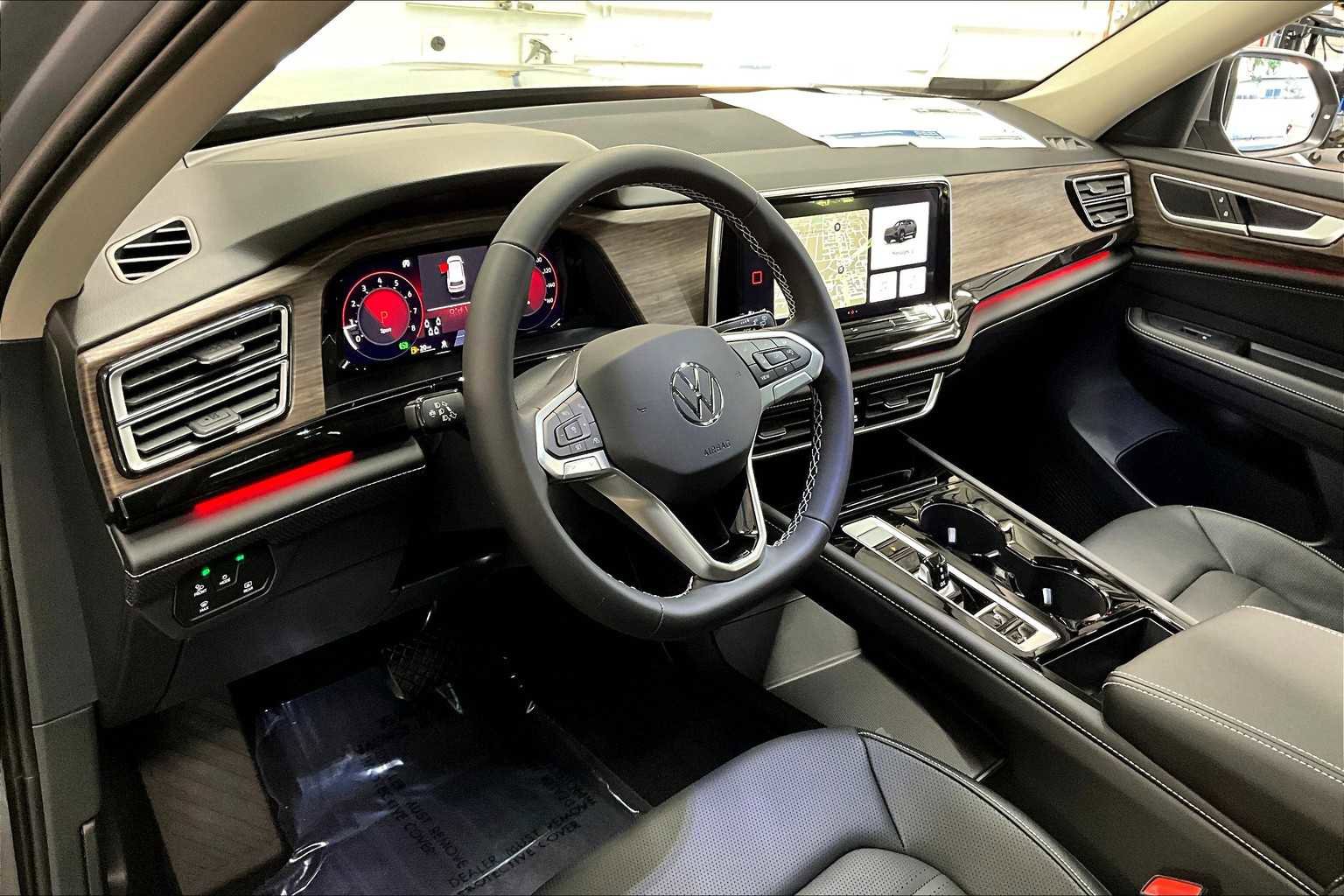 New 2026 Volkswagen Atlas SEL image 8