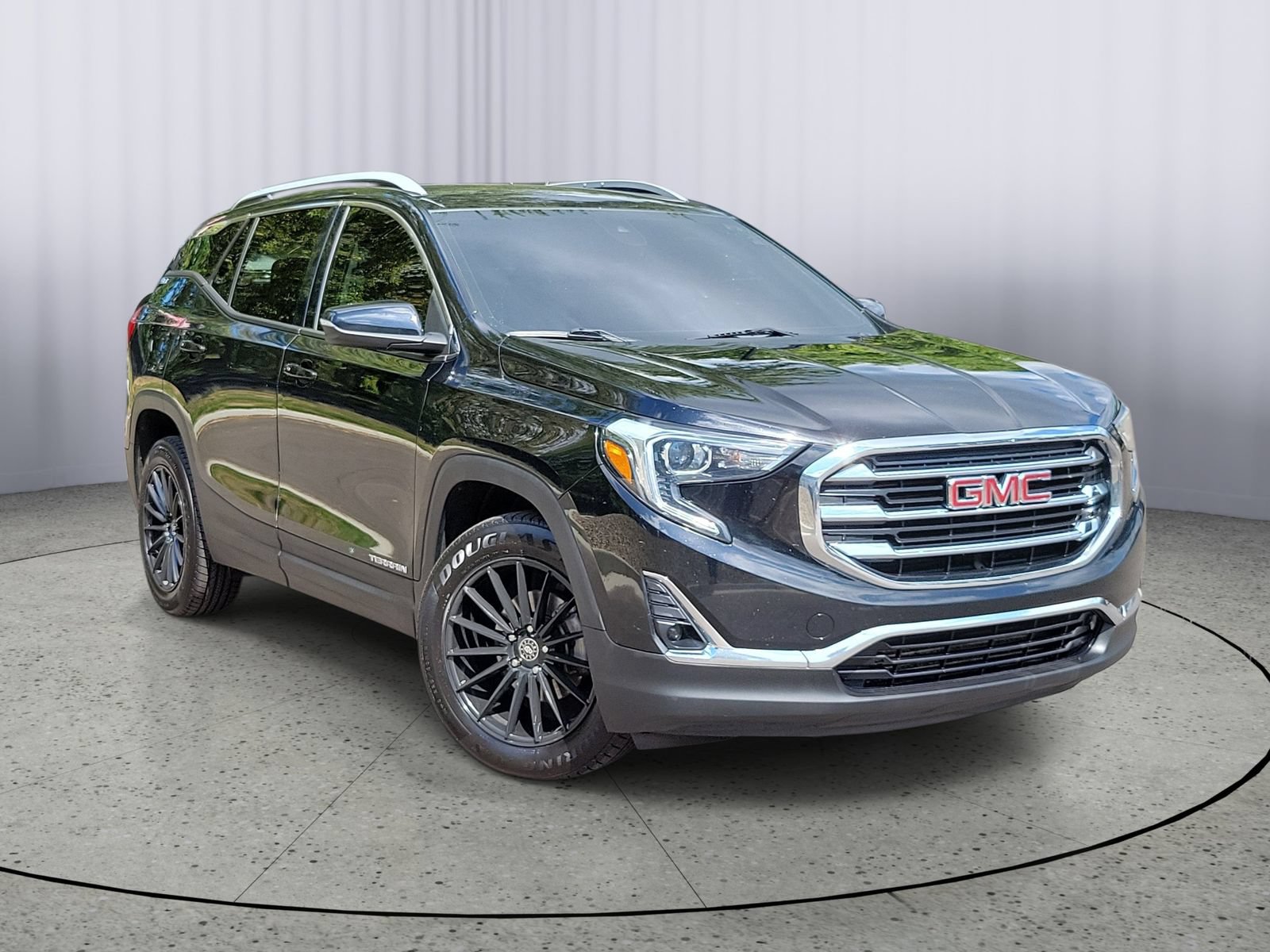 Used 2018 GMC Terrain SLT w/ Preferred Package AWD/4WD image 1