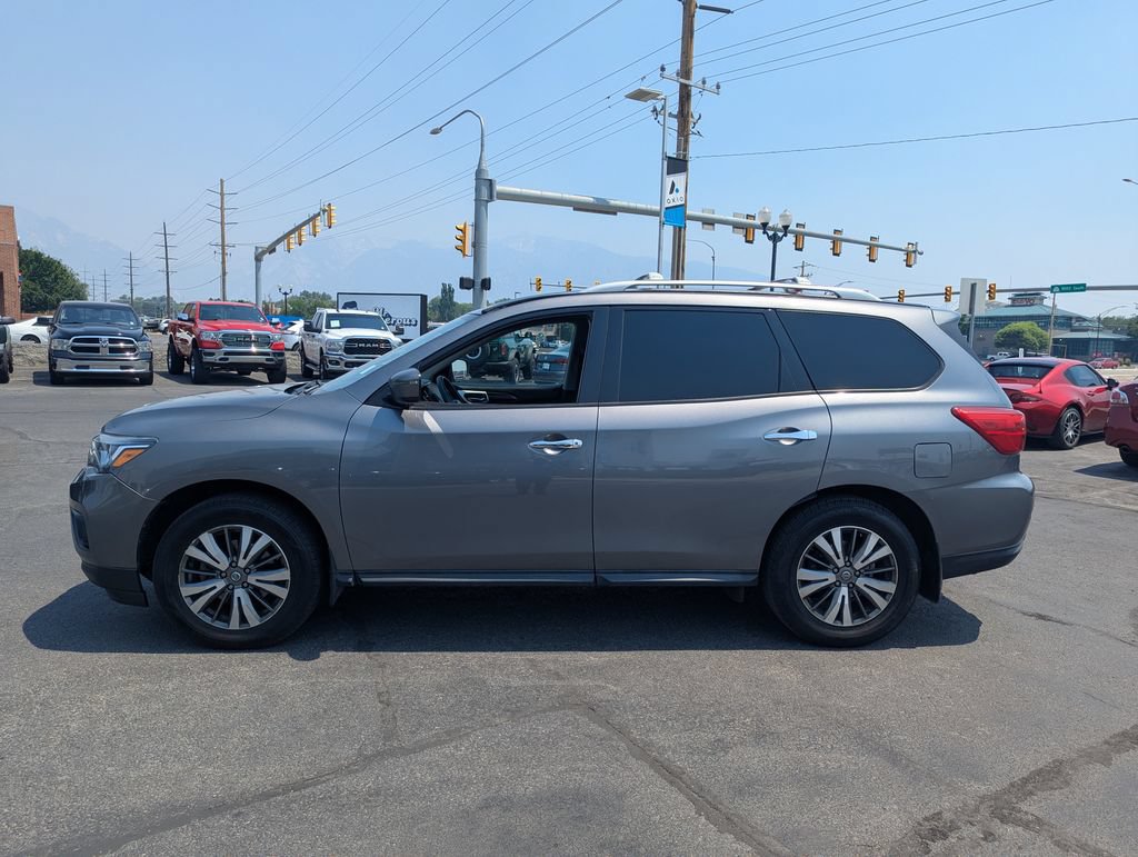 Used 2019 Nissan Pathfinder S FWD image 8