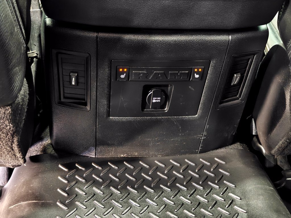 Used 2014 RAM 1500 Limited AWD/4WD image 32