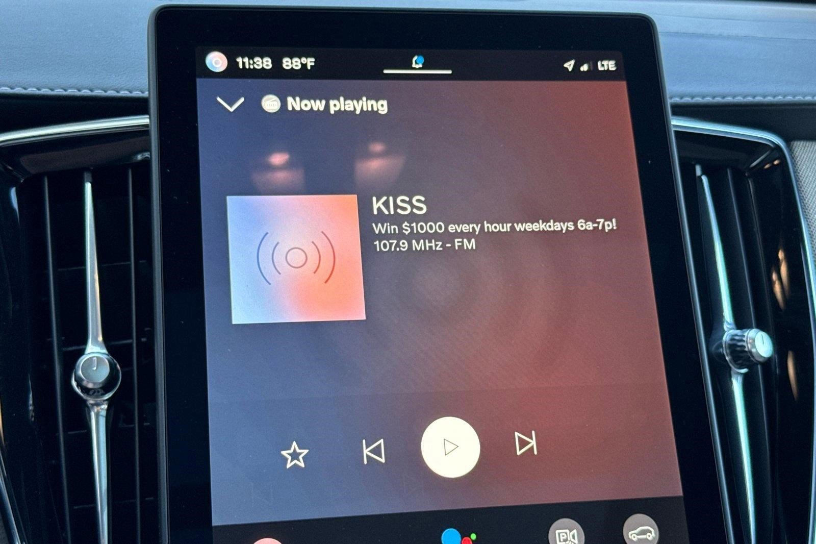 Used 2025 Volvo XC90 B6 Ultra w/ Protection Package Premier image 24