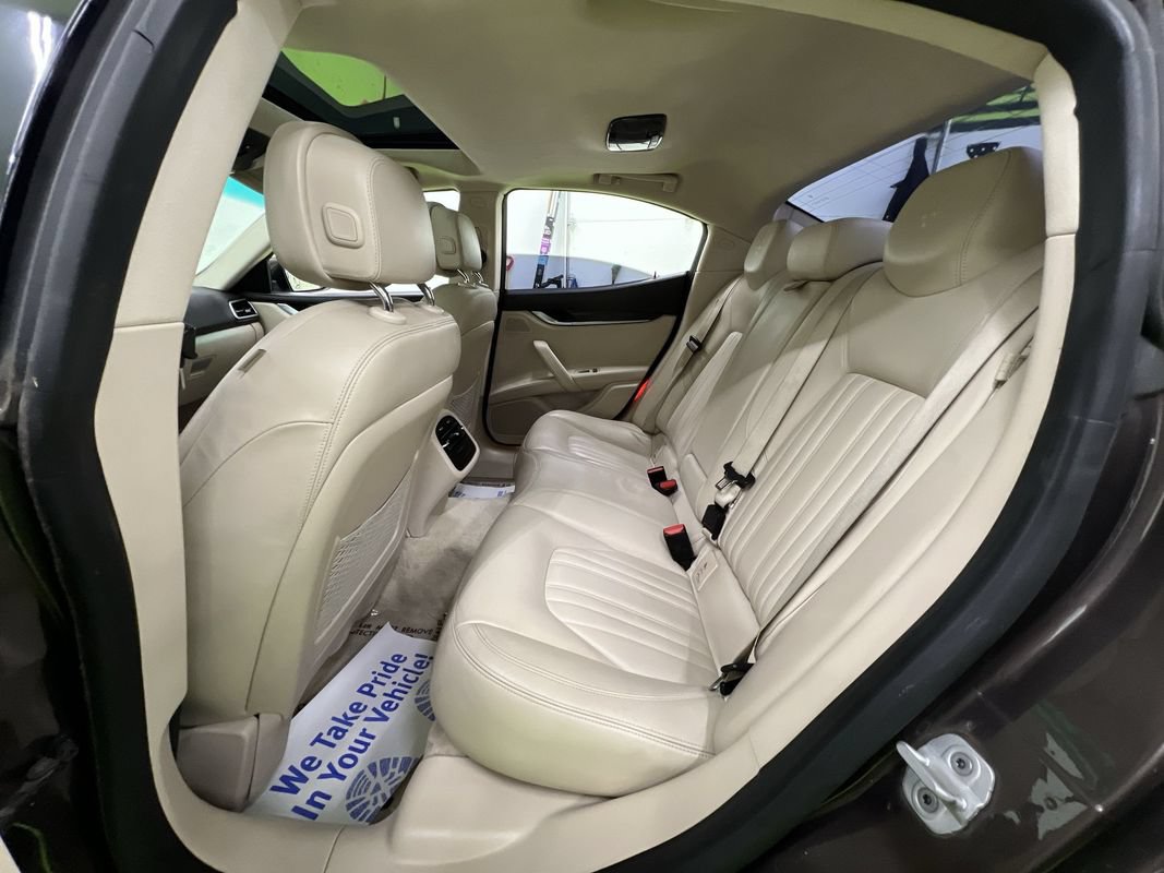 Used 2015 Maserati Ghibli RWD image 27