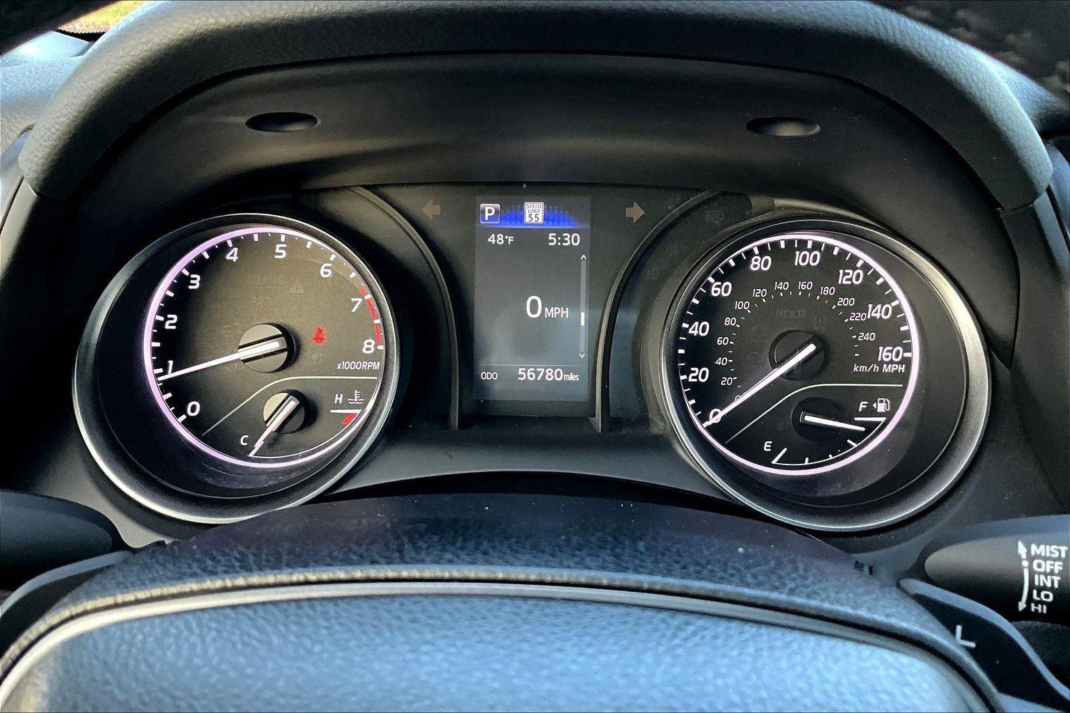 Used 2024 Toyota Camry SE image 11