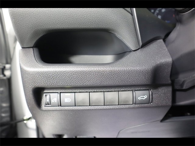 Used 2025 Toyota RAV4 XLE w/ Convenience Package image 24