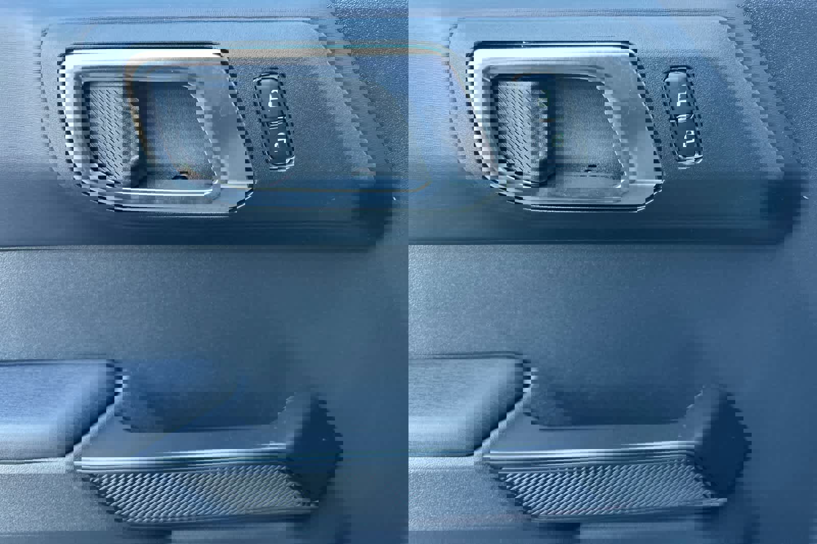 New 2025 Ford Bronco Raptor image 13