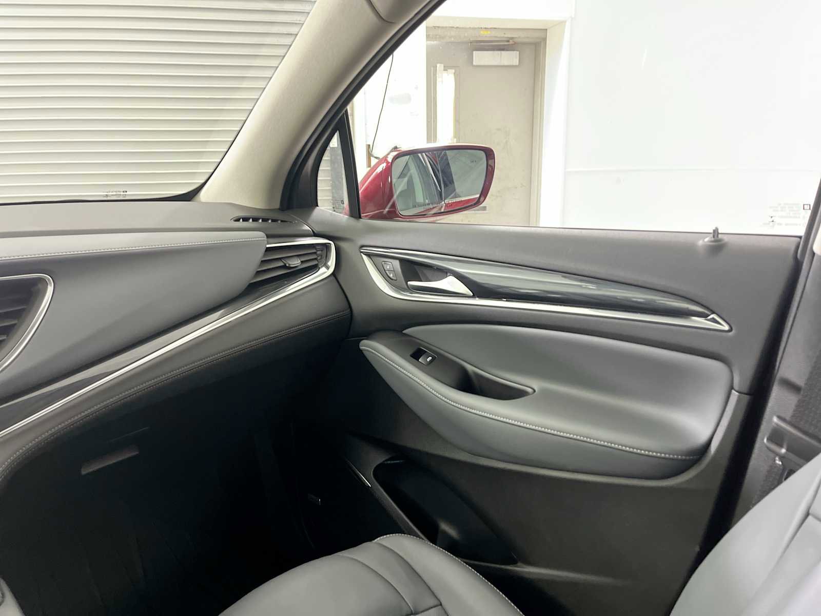 Used 2020 Buick Enclave Premium w/ Sun and Sites Package image 11