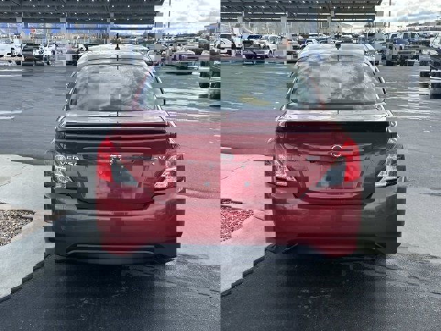 Used 2019 Nissan Versa SV image 5