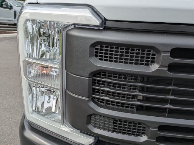 New 2026 Ford F350 XL AWD/4WD image 10