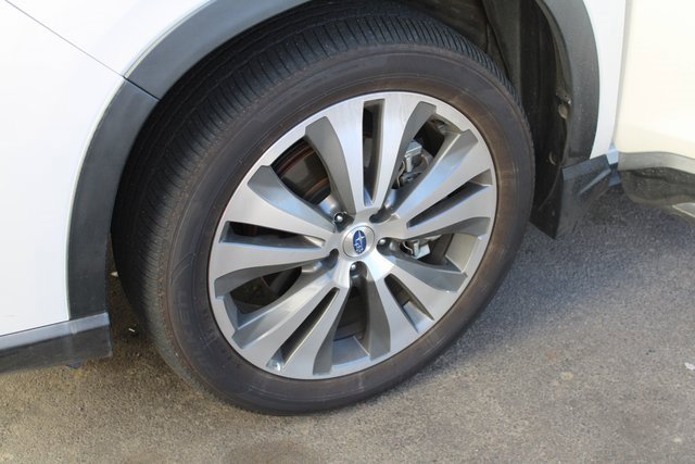 Used 2020 Subaru Ascent Limited w/ Technology Package image 12