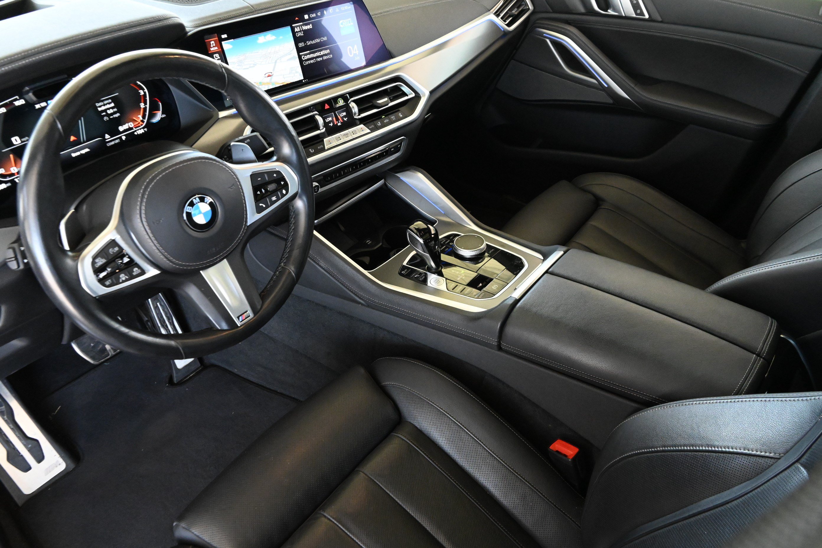 Used 2022 BMW X6 M50i AWD/4WD image 13