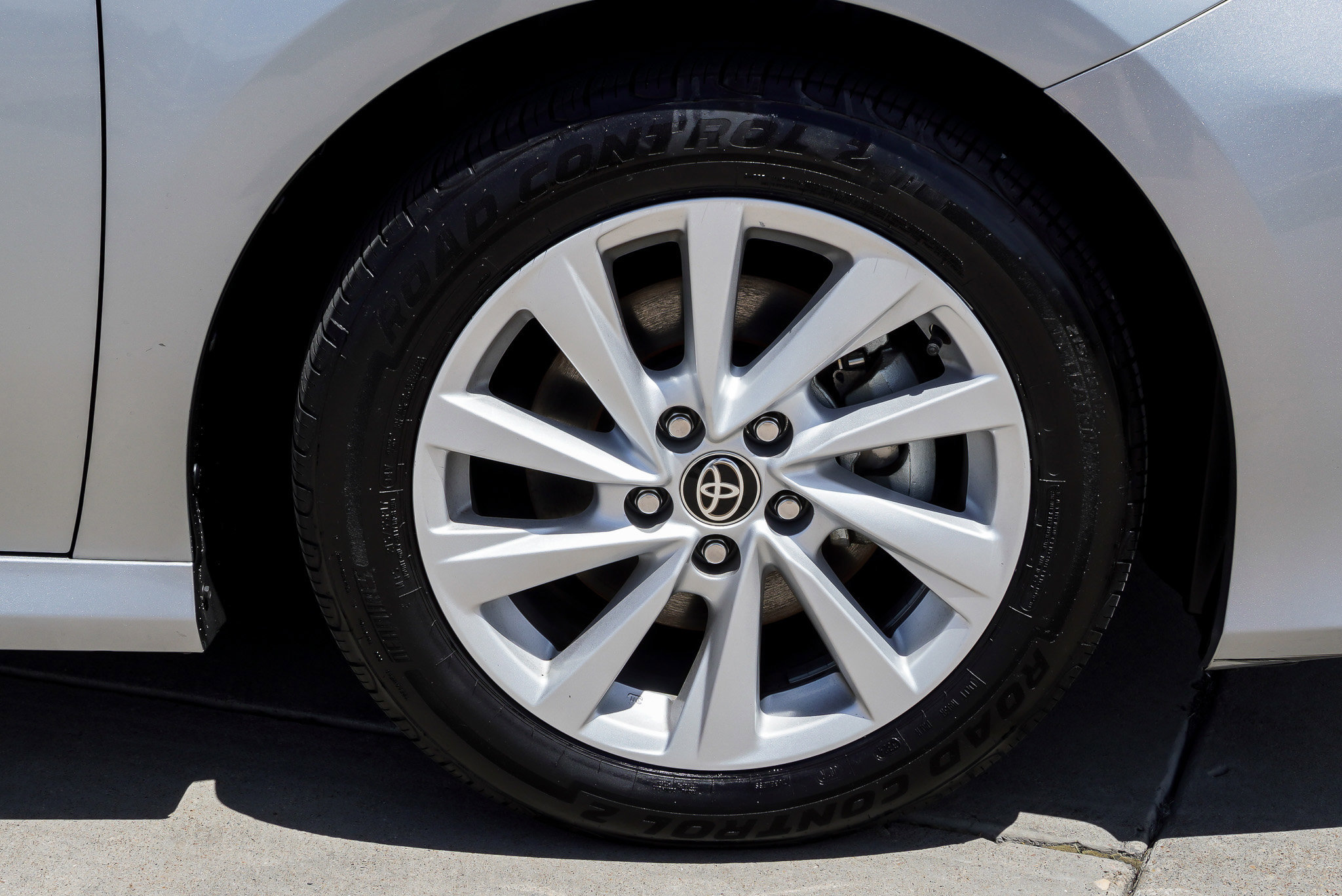 Certified 2022 Toyota Camry LE AWD/4WD image 10