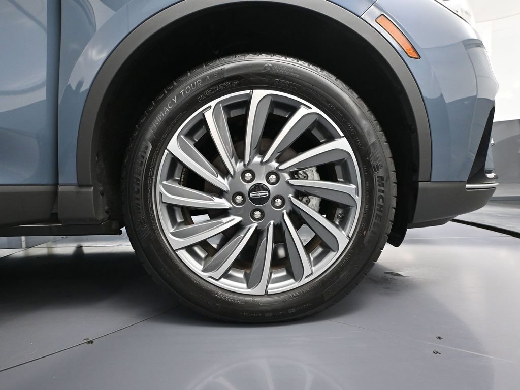 Used 2023 Lincoln Corsair Reserve image 15