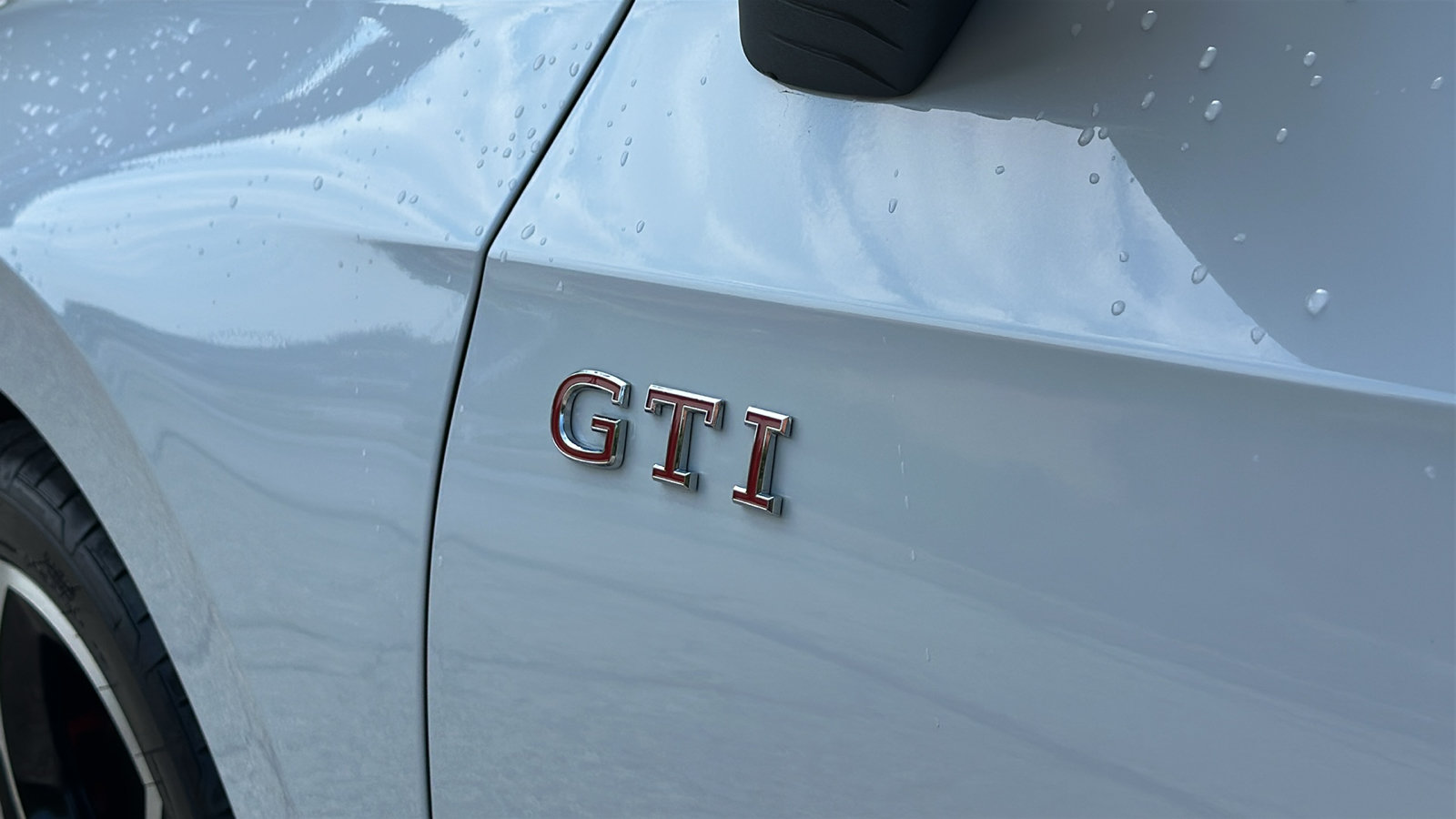 Used 2025 Volkswagen GTI Autobahn FWD image 10