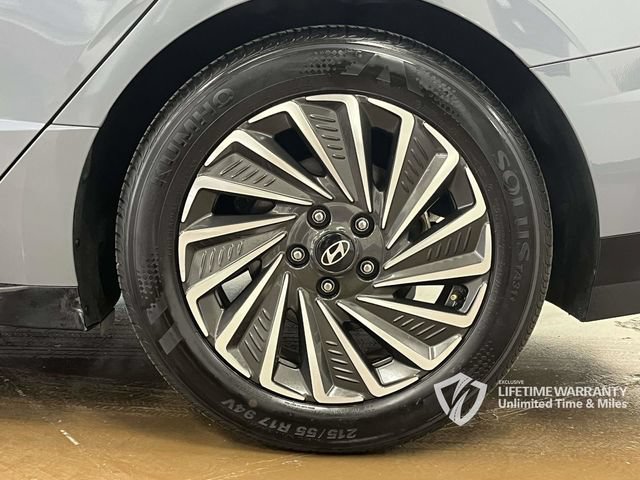 Used 2025 Hyundai Sonata SEL FWD image 12