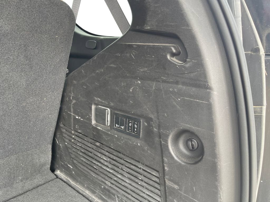 Used 2021 Chevrolet Tahoe Premier image 23