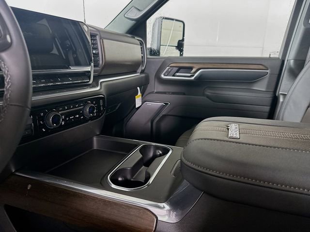 New 2025 Chevrolet Silverado 2500 High Country w/ High Country Premium Package image 8