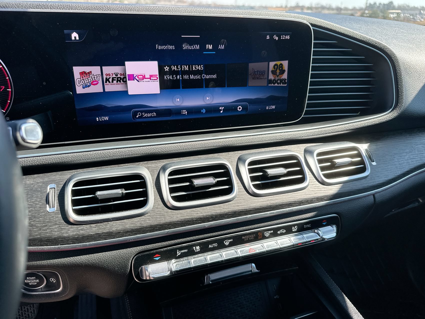Used 2024 Mercedes-Benz GLE 450 4MATIC image 17