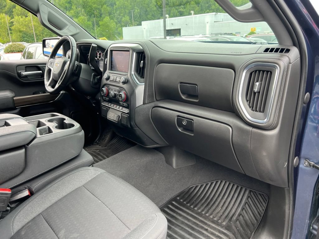 Used 2022 Chevrolet Silverado 1500 LT AWD/4WD image 26