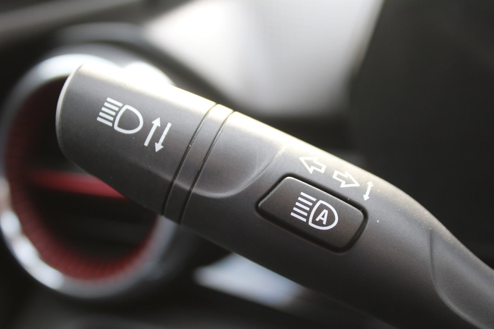 Used 2024 Chevrolet Trax RS image 27