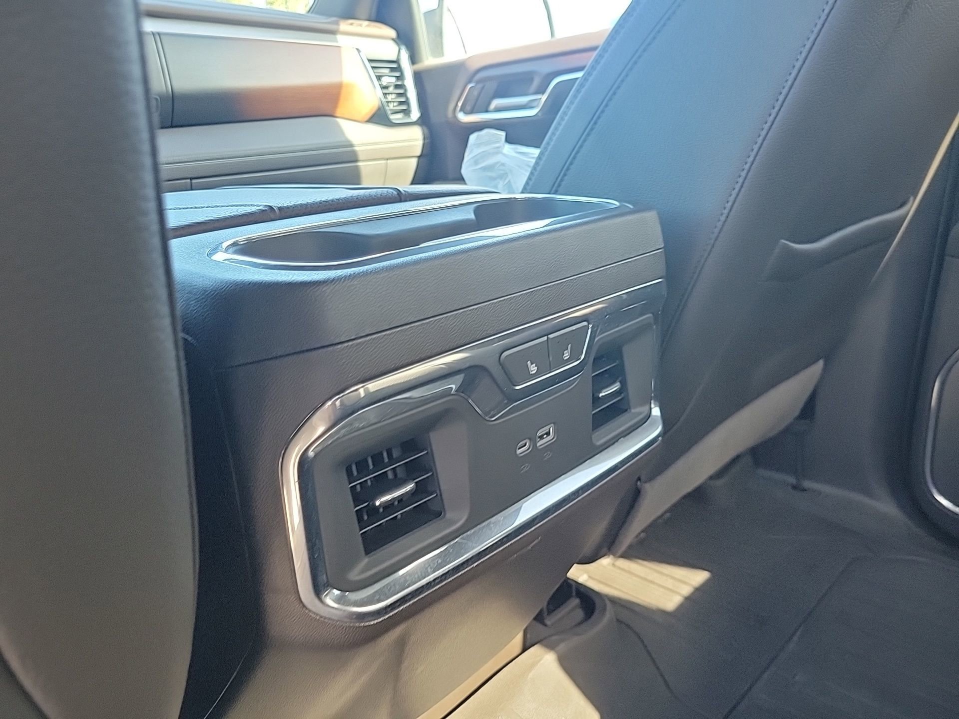 Used 2024 GMC Sierra 1500 Denali w/ Technology Package image 22