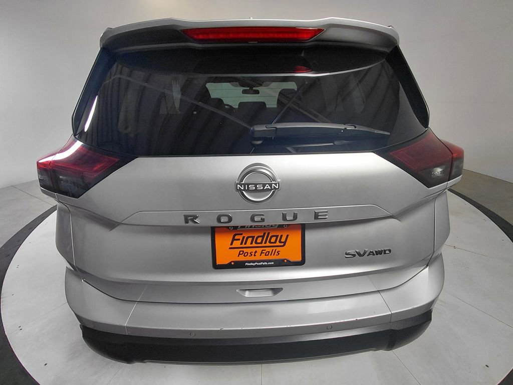 Used 2024 Nissan Rogue SV AWD/4WD image 6
