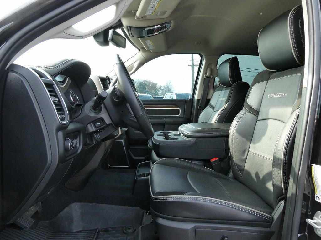 Used 2024 RAM 3500 Laramie w/ Towing Technology Group image 22