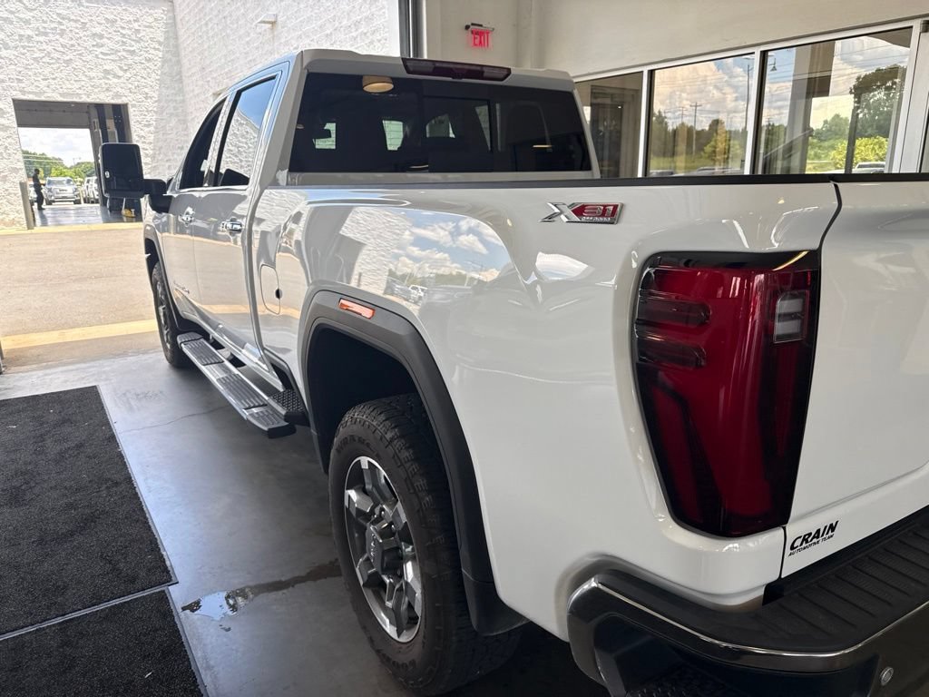 Used 2026 GMC Sierra 2500 SLT w/ SLT Premium Package AWD/4WD image 3