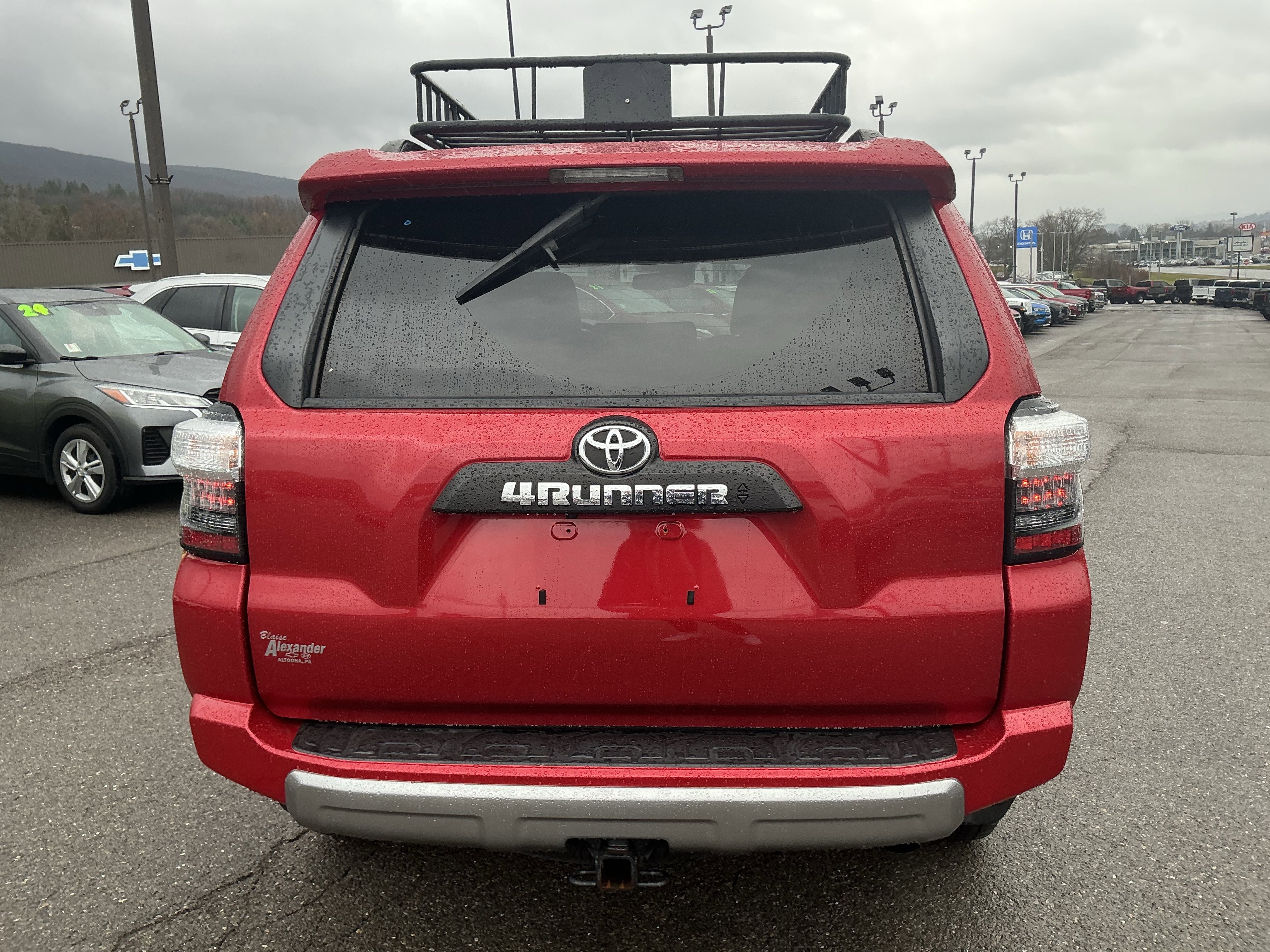 Used 2022 Toyota 4Runner TRD Off-Road Premium image 4