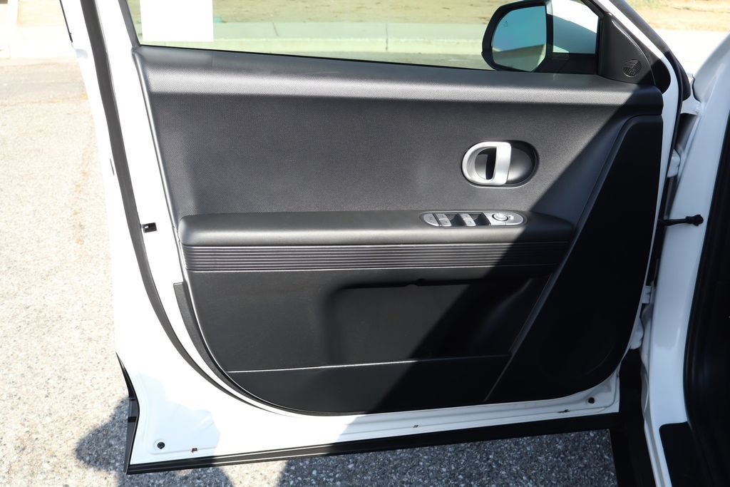 Used 2024 Hyundai Ioniq 5 SEL RWD image 18
