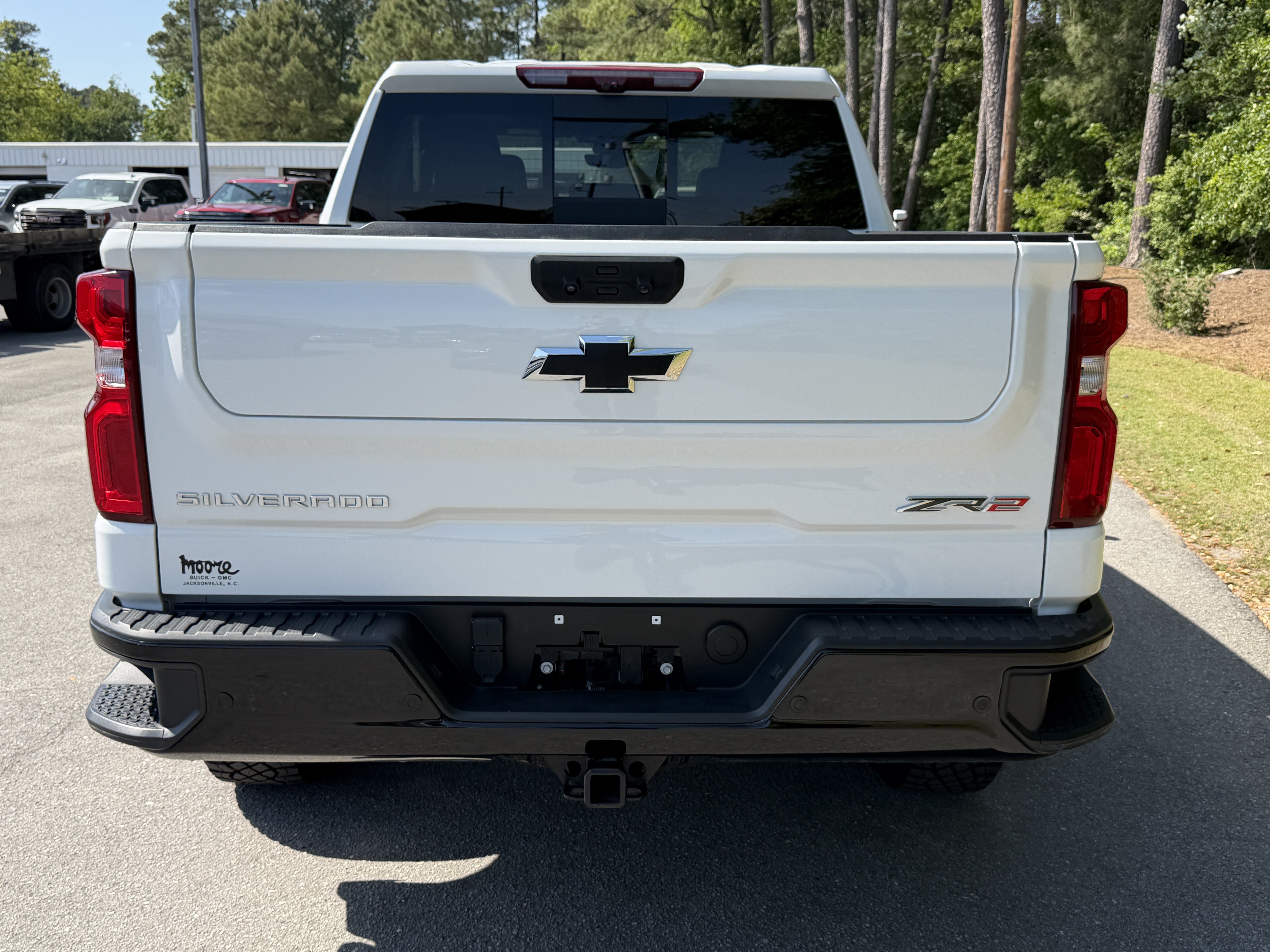 Used 2024 Chevrolet Silverado 1500 ZR2 w/ Technology Package AWD/4WD image 9