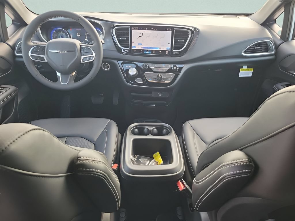 New 2026 Chrysler Voyager LX FWD image 24