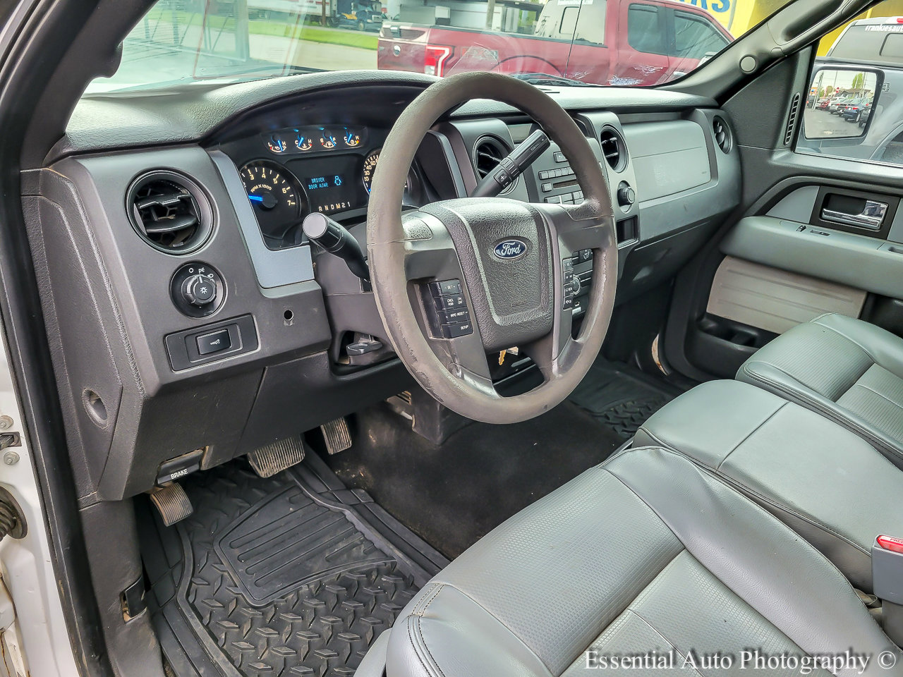 Used 2014 Ford F150 XL w/ Equipment Group 101A Mid AWD/4WD image 8