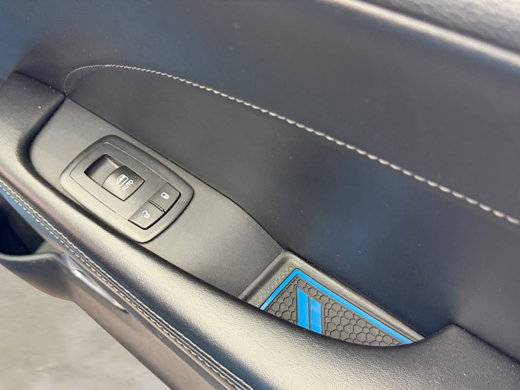 Used 2016 Dodge Challenger SXT Plus RWD image 22