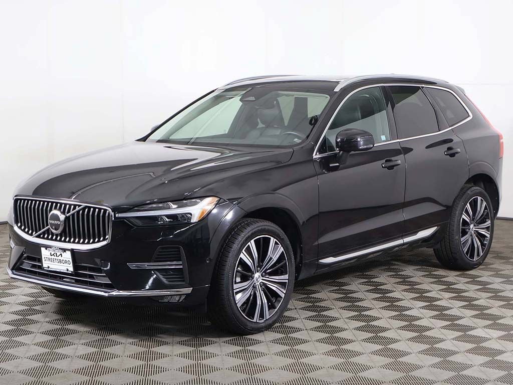 Used 2023 Volvo XC60 B5 Plus w/ Climate Package AWD/4WD image 12