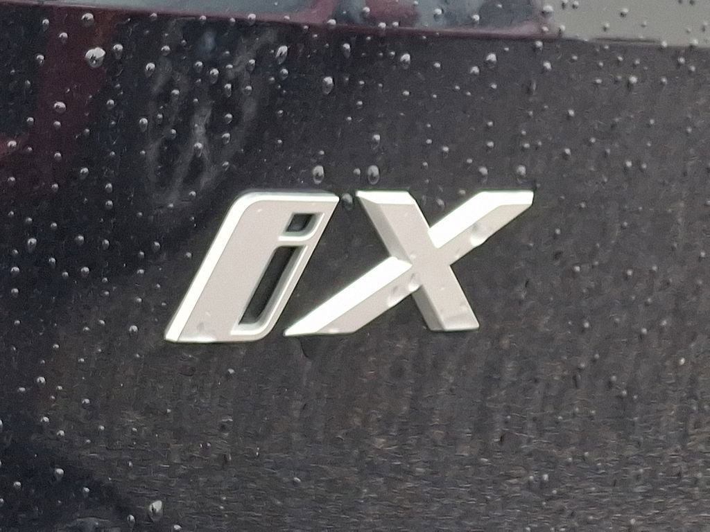 New 2026 BMW iX xDrive60 w/ M Sport Package image 17