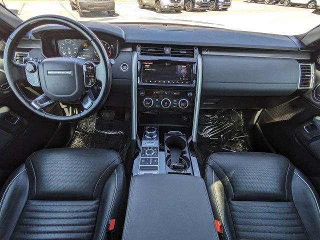 Used 2019 Land Rover Discovery HSE AWD/4WD image 16