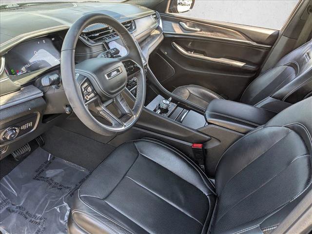Used 2023 Jeep Grand Cherokee Overland AWD/4WD image 10