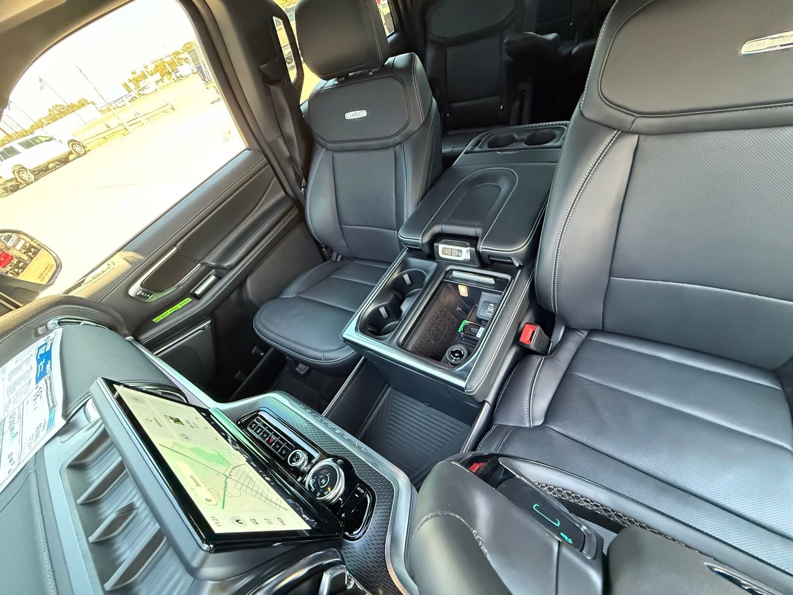 New 2025 Ford Expedition Platinum w/ Stealth Performance Package image 18