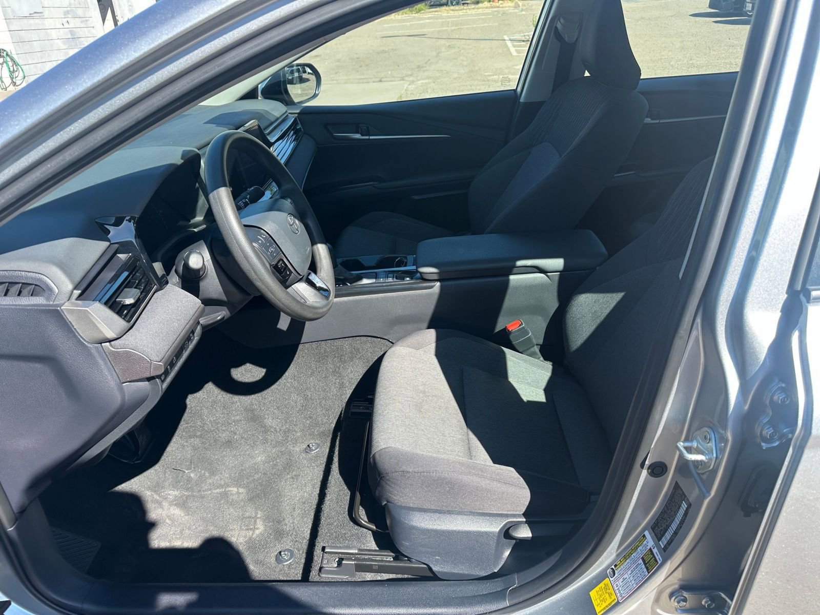 Used 2025 Toyota Camry LE image 25