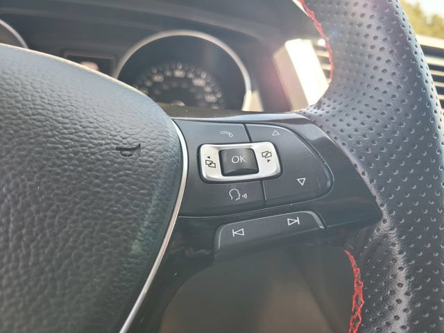 Used 2018 Volkswagen Tiguan SE FWD image 26