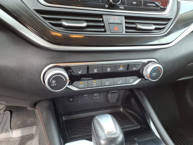 Certified 2024 Nissan Altima 2.5 SR w/ SR Premium Package image 11