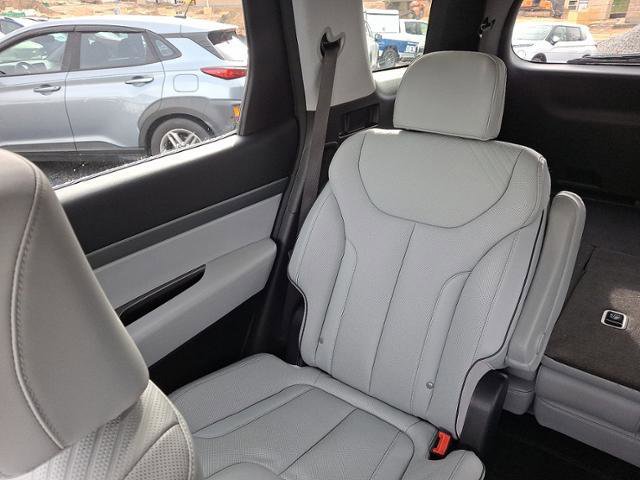 Used 2025 Hyundai Palisade SEL image 12